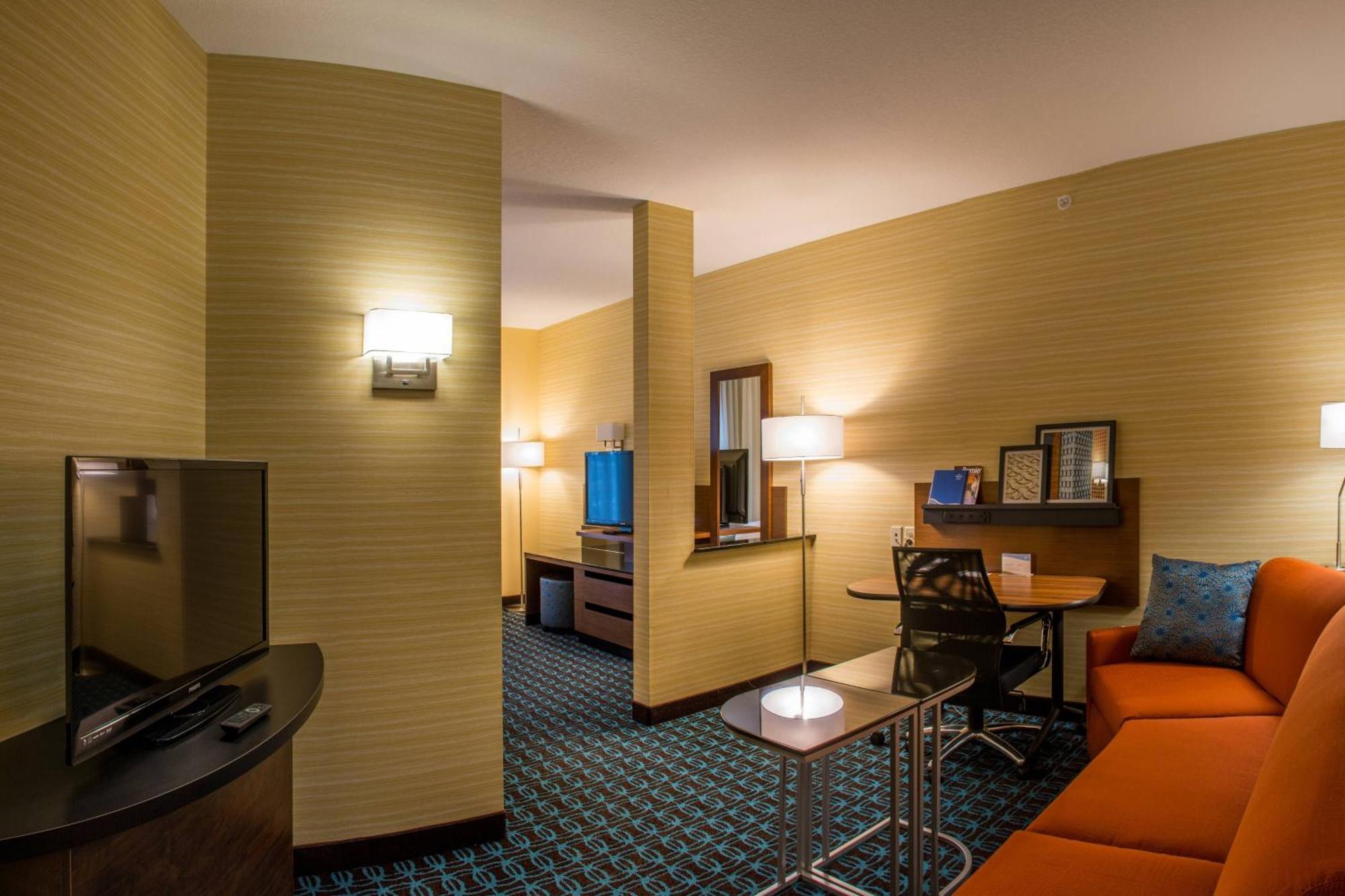 Fairfield & By Marriott 3*